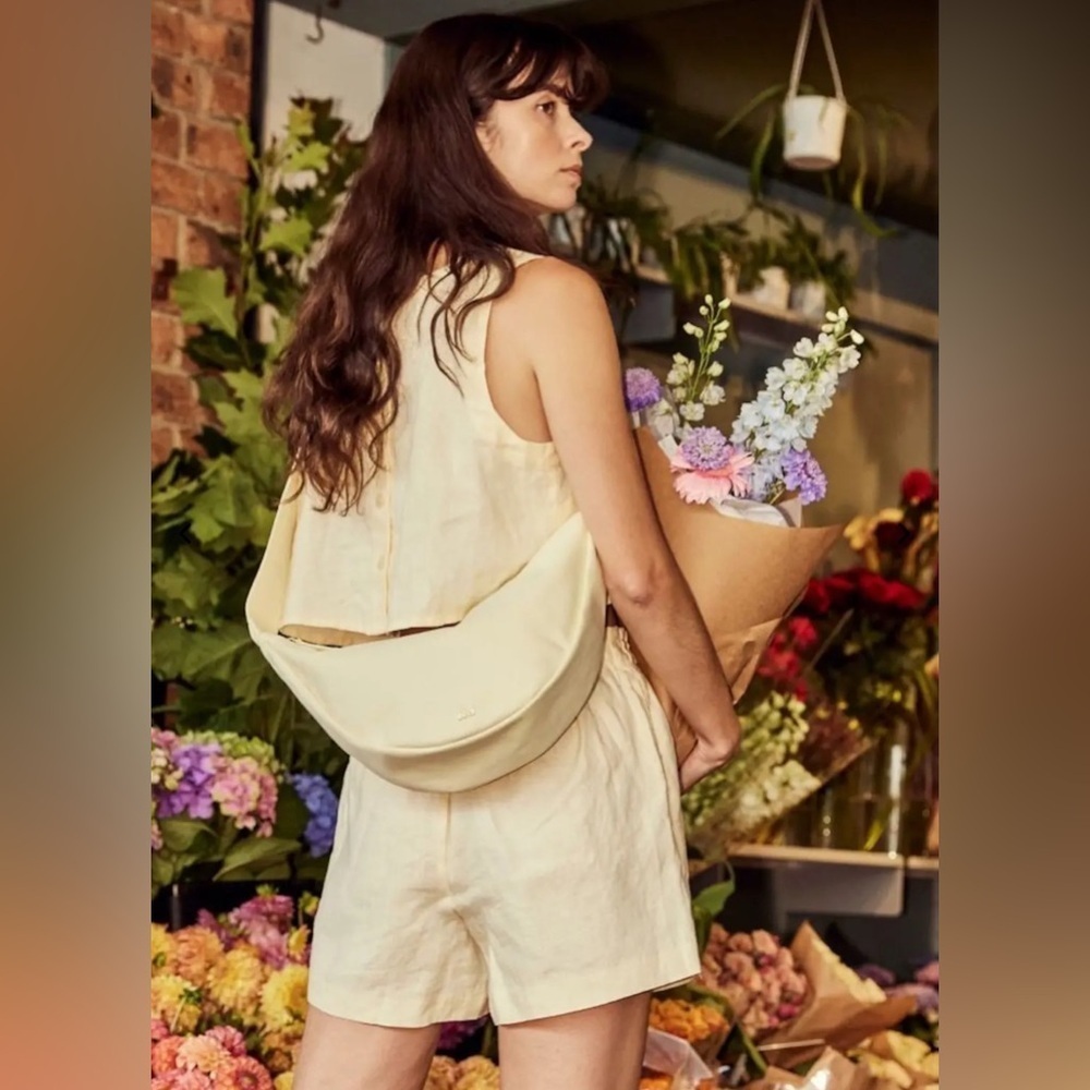July Everyday Crescent Bag in Color Natural